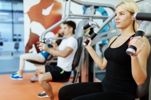 health benefits of beetroot powder, People exercising in gym
